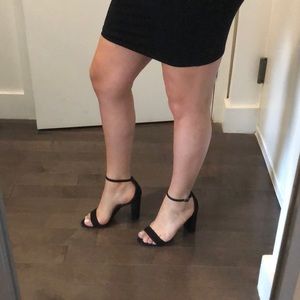 Vince Camuto thick heeled pumps